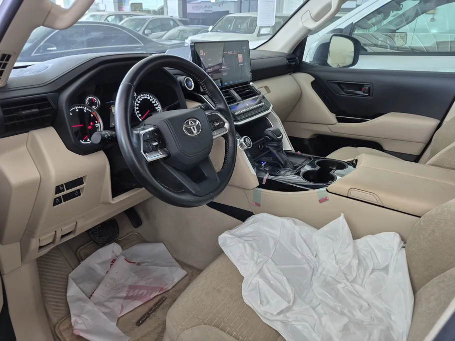 تويوتا لاندكروزر GXR3 2024 