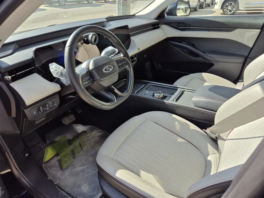 فورد تورس ترند 2025 