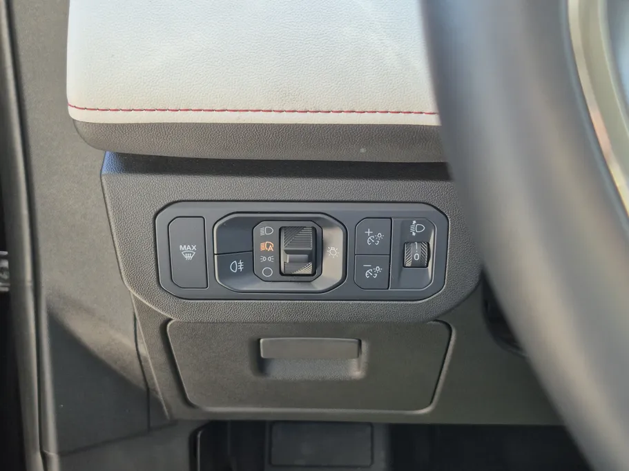 فورد تورس ترند 2025 