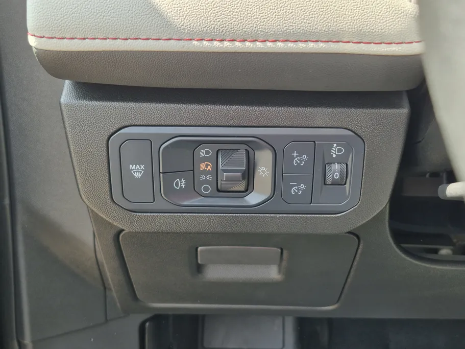 2025 Ford Taurus Trend 