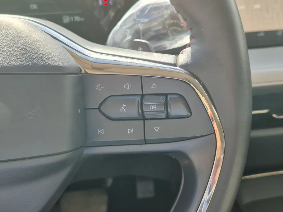 فورد تورس ترند 2025 