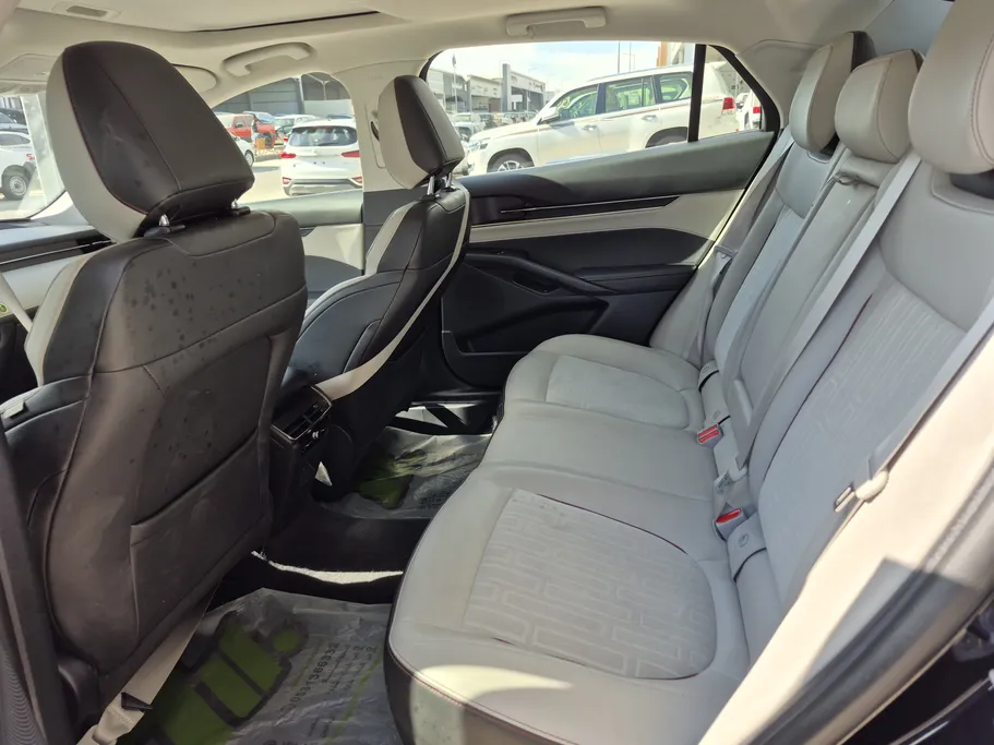 فورد تورس ترند 2025 