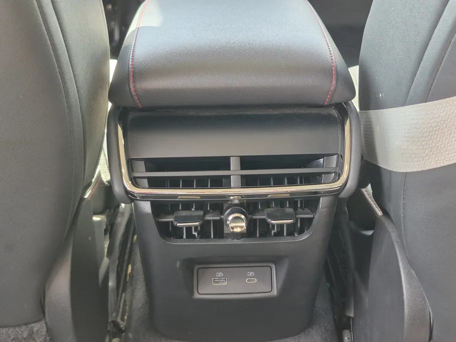 2025 Ford Taurus Trend 