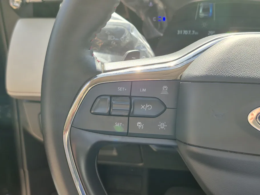 فورد تورس ترند 2025 