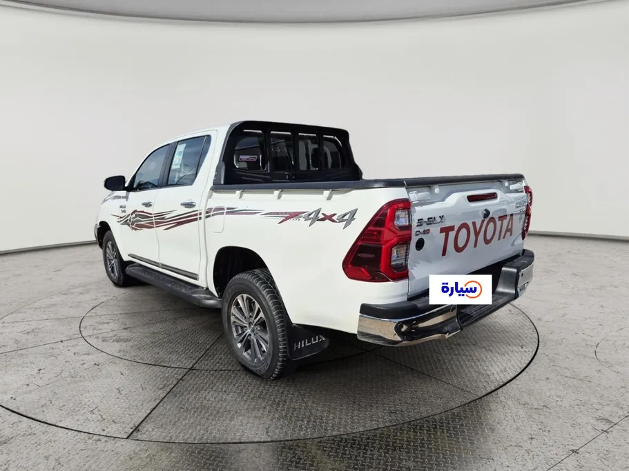 تويوتا هايلكس SGLX 4X4 AT DSL 2024 