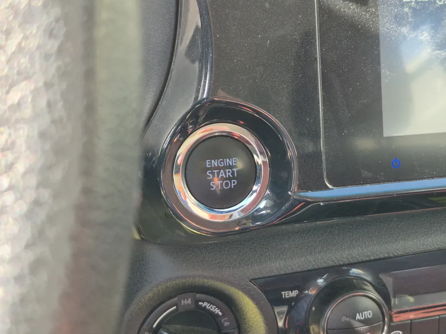 تويوتا هايلكس SGLX 4X4 AT DSL 2024 