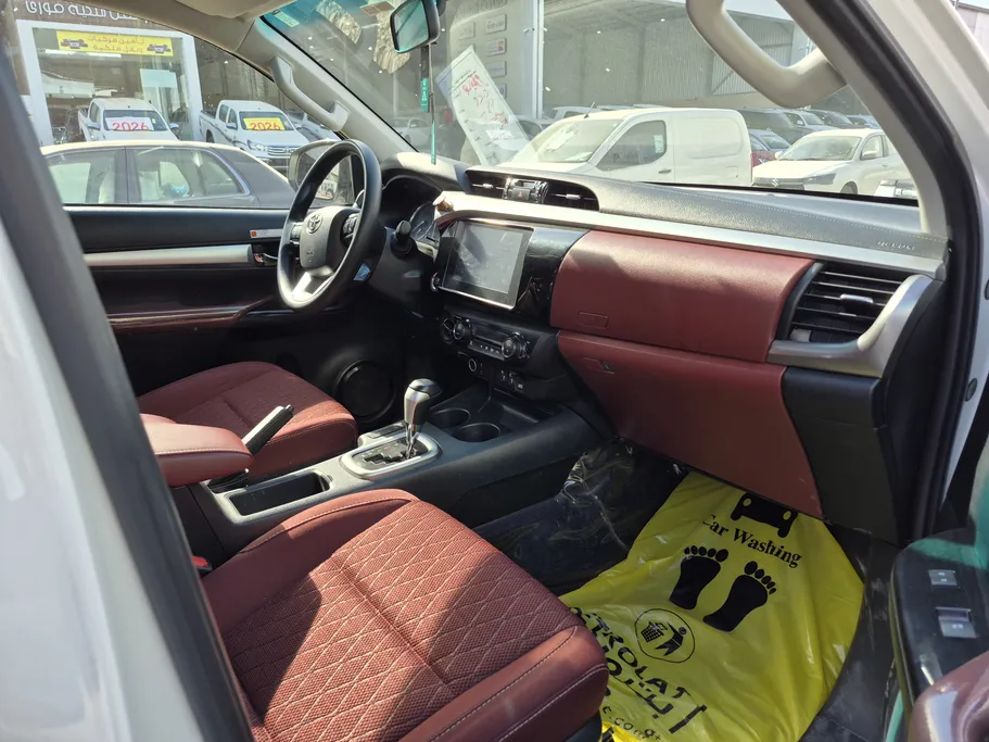 تويوتا هايلكس SGLX 4X4 AT DSL 2024 