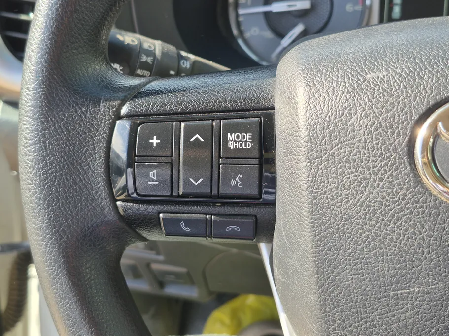 تويوتا هايلكس SGLX 4X4 AT DSL 2024 