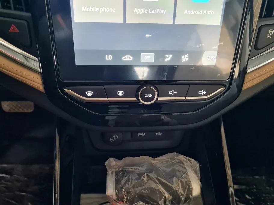 شفروليه كابتيفا Premier 2026 