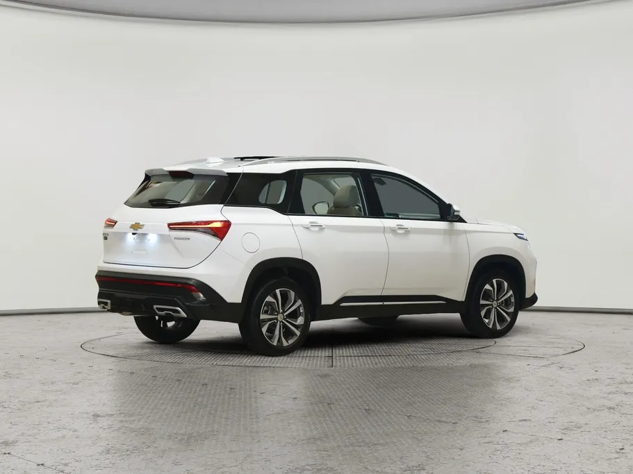 شفروليه كابتيفا Premier 2026 