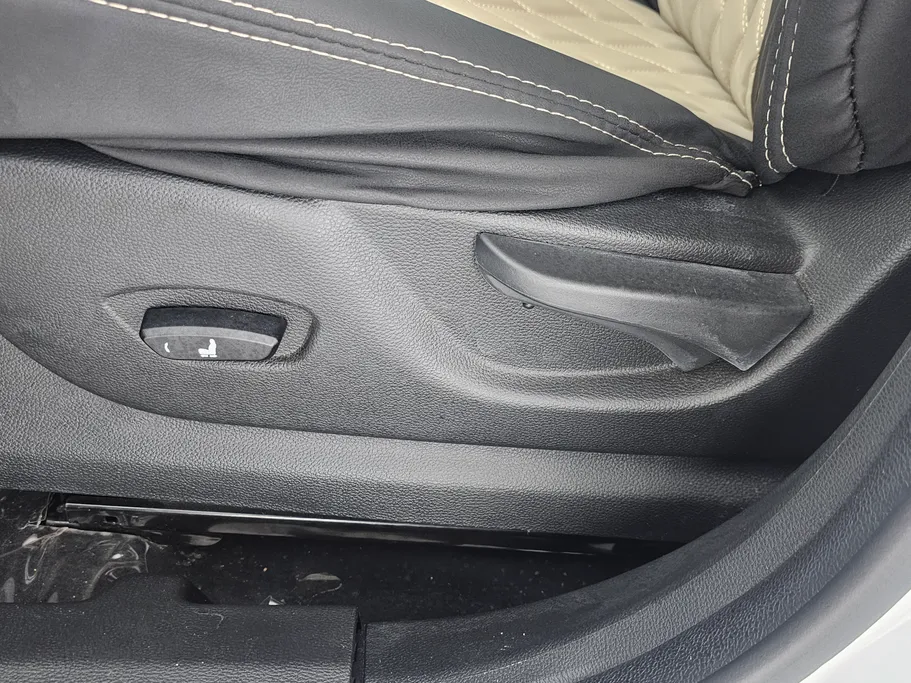 2025 Chevrolet Groove LT 