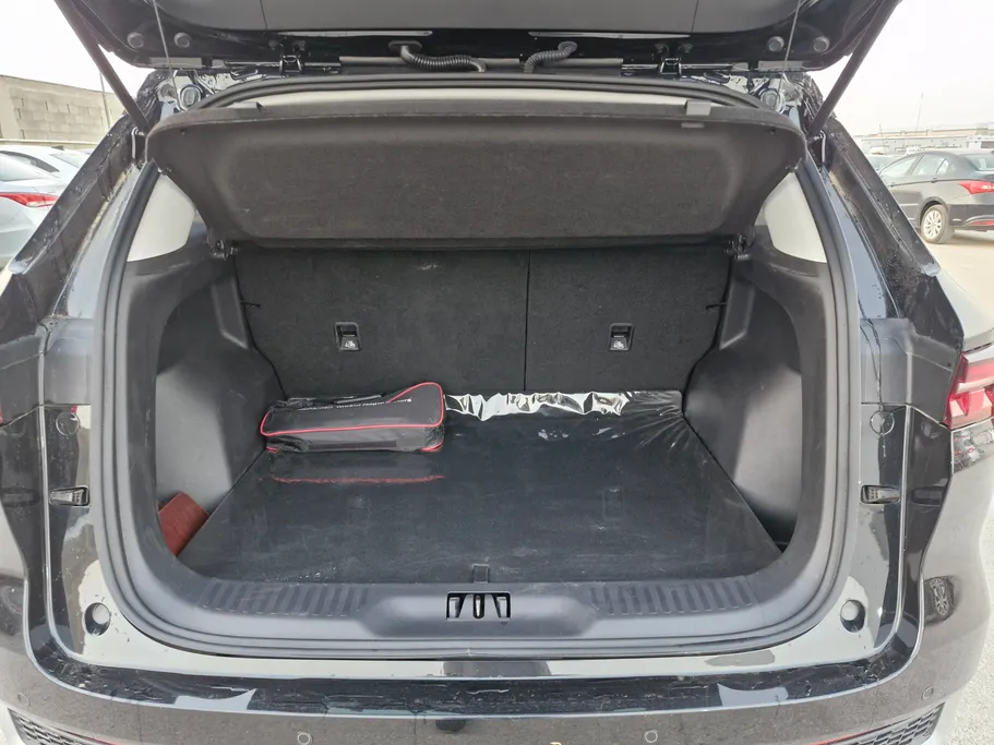 فورد تريتوري امبيانتي 2025 