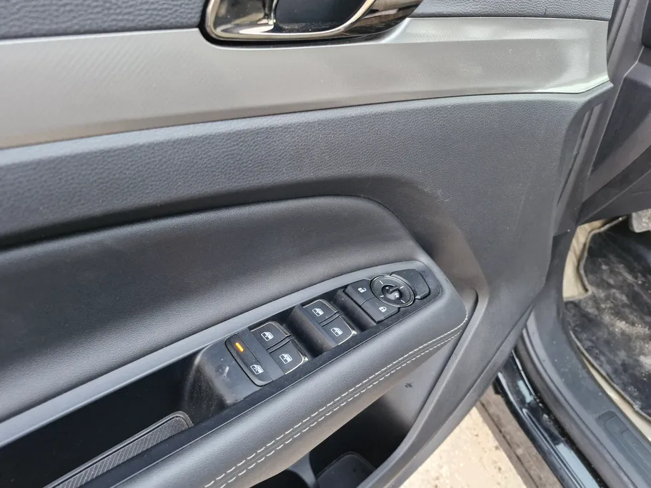 فورد تريتوري امبيانتي 2025 