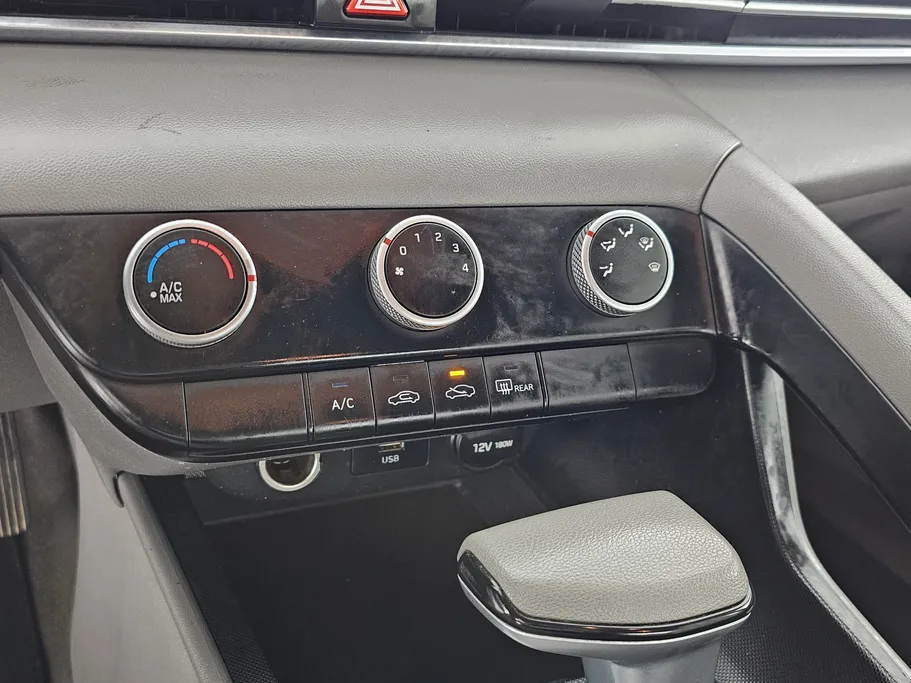 2022 Hyundai Elantra Fleet 