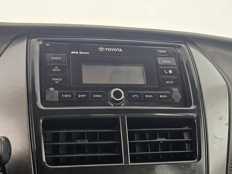 تويوتا يارس Y 2021 