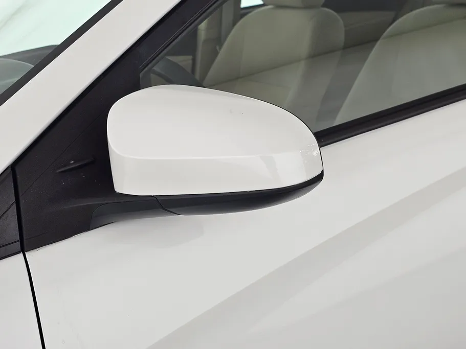 تويوتا يارس Y 2021 