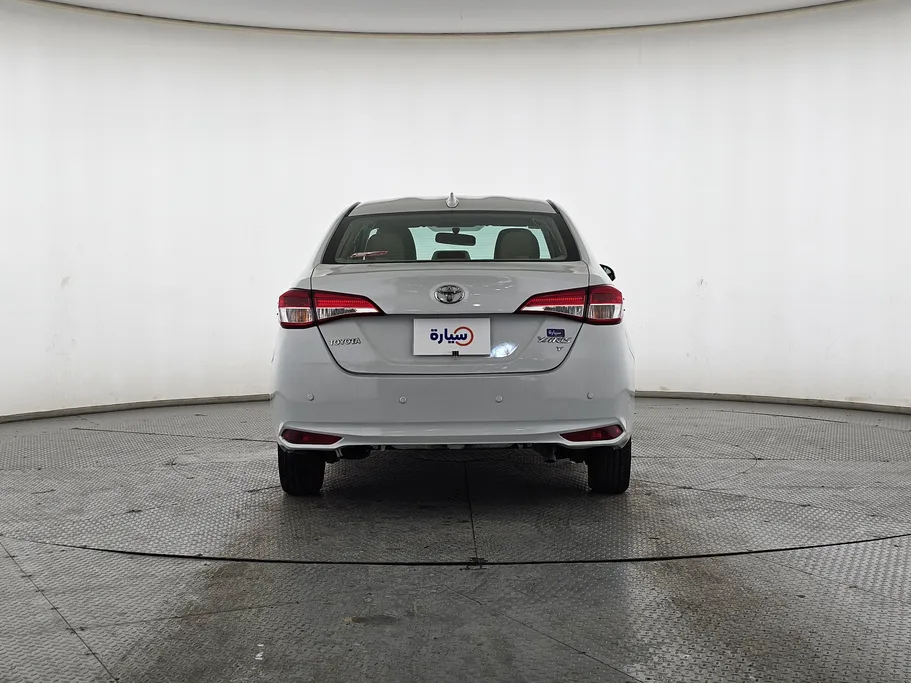 تويوتا يارس Y 2021 