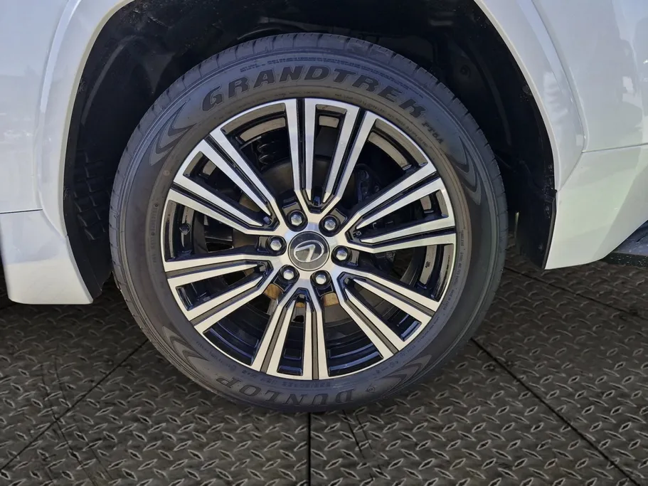 لكزس LX 600 2024 