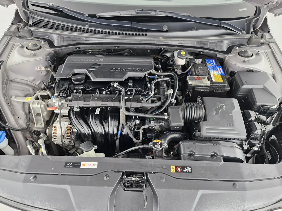 2023 Hyundai Elantra Smart 