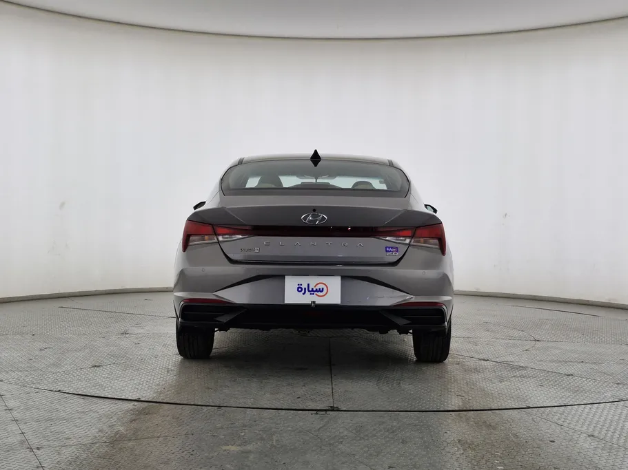 2023 Hyundai Elantra Smart 