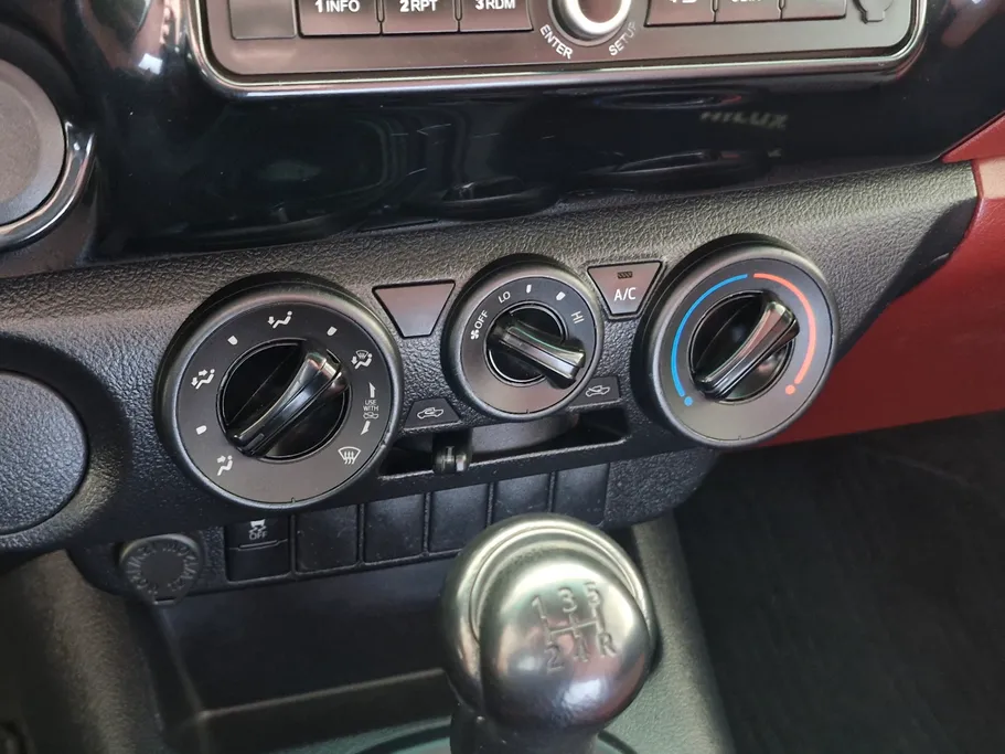 2022 Toyota Hilux GL DSL 