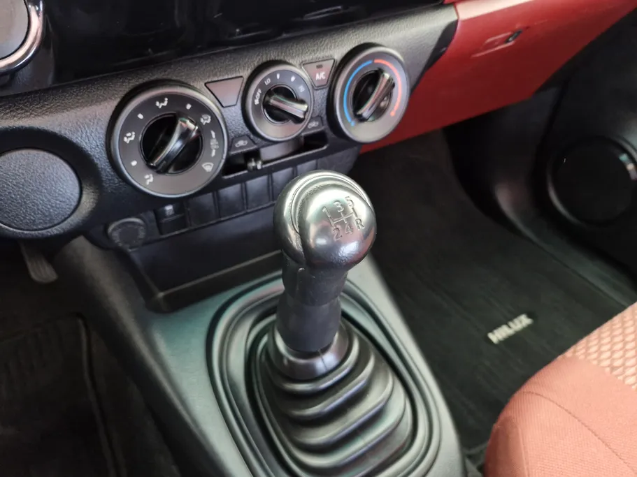 2022 Toyota Hilux GL DSL 