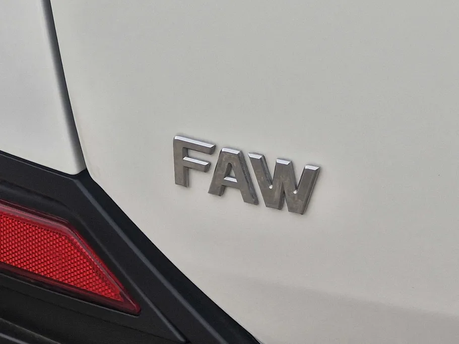 2024 FAW Bestune T77  