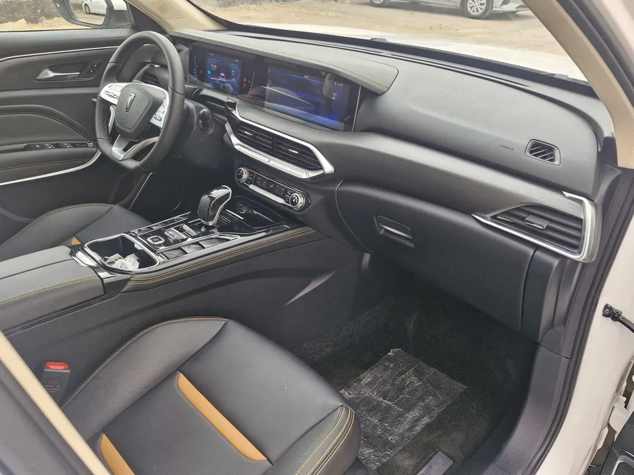 2024 FAW Bestune T77  