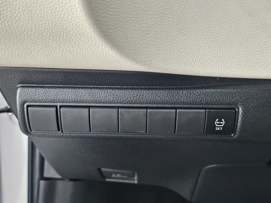 2023 Toyota Corolla XLI 