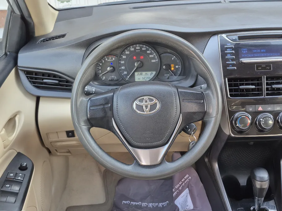 تويوتا يارس Y FLT 2021 