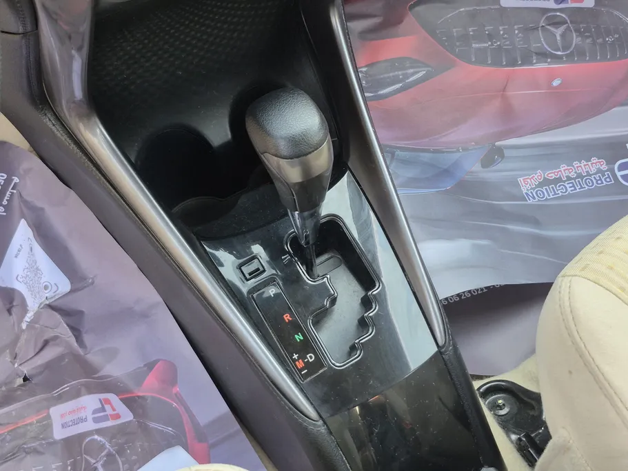 تويوتا يارس Y FLT 2021 