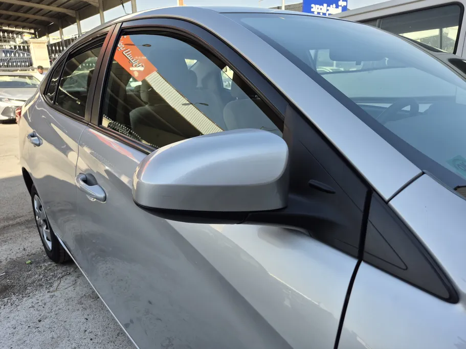 تويوتا يارس Y FLT 2021 