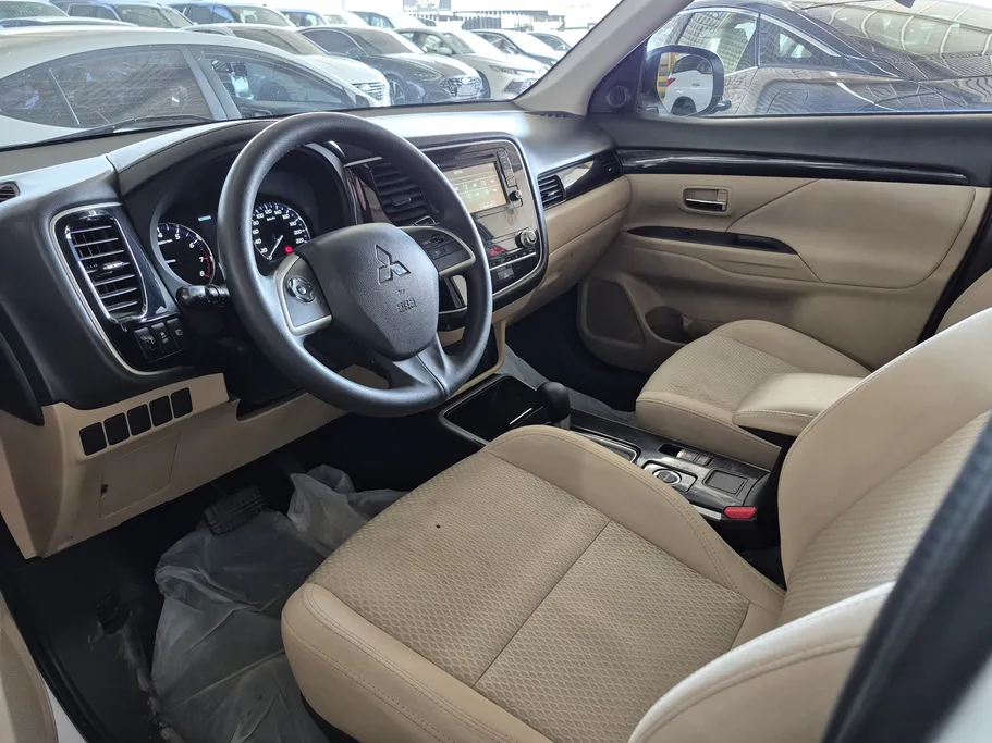 2020 Mitsubishi Outlander GLX 