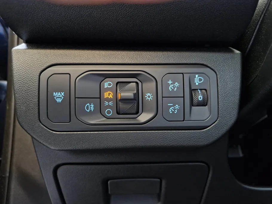 فورد تورس ترند 2024 