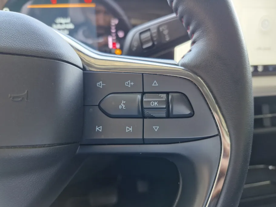 فورد تورس ترند 2024 