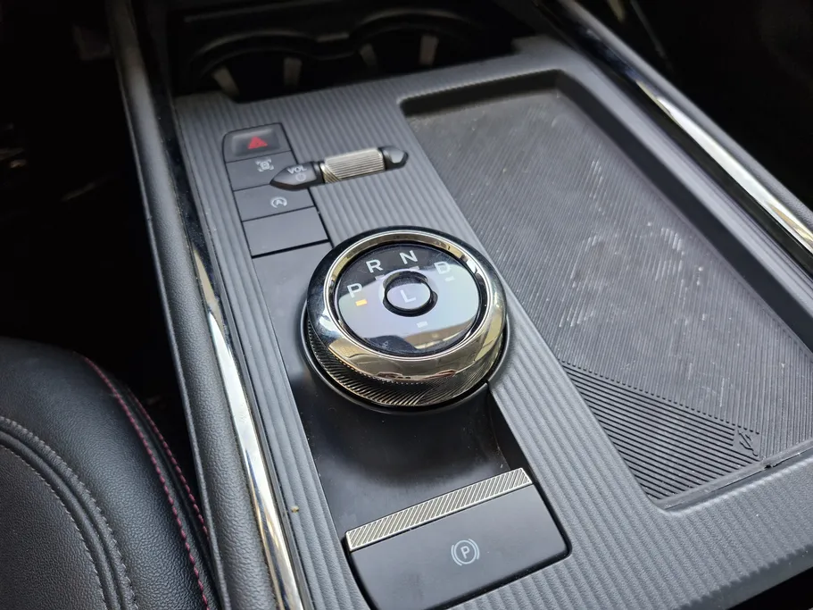 فورد تورس ترند 2024 