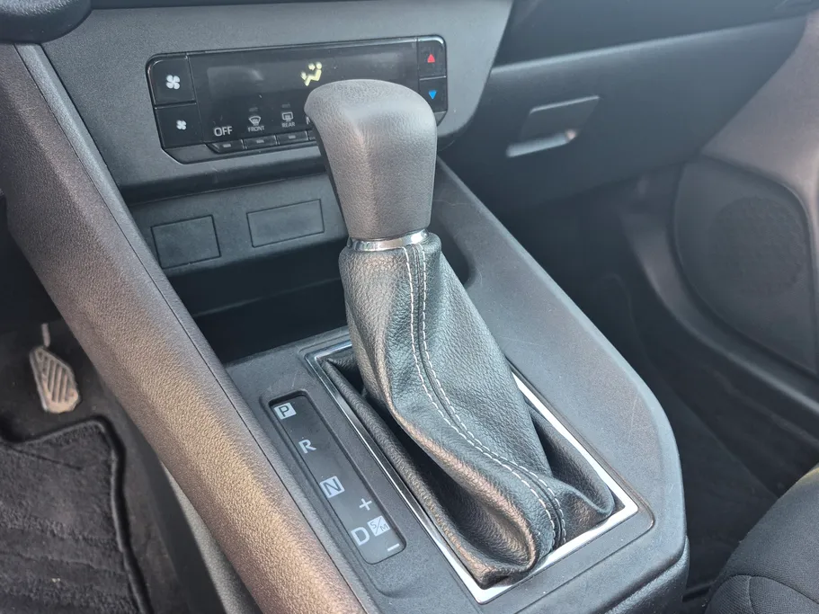 2024 Toyota Yaris  Y 