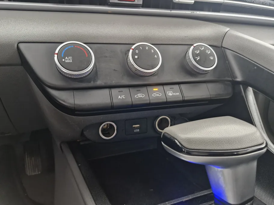 2022 Hyundai Elantra Fleet 