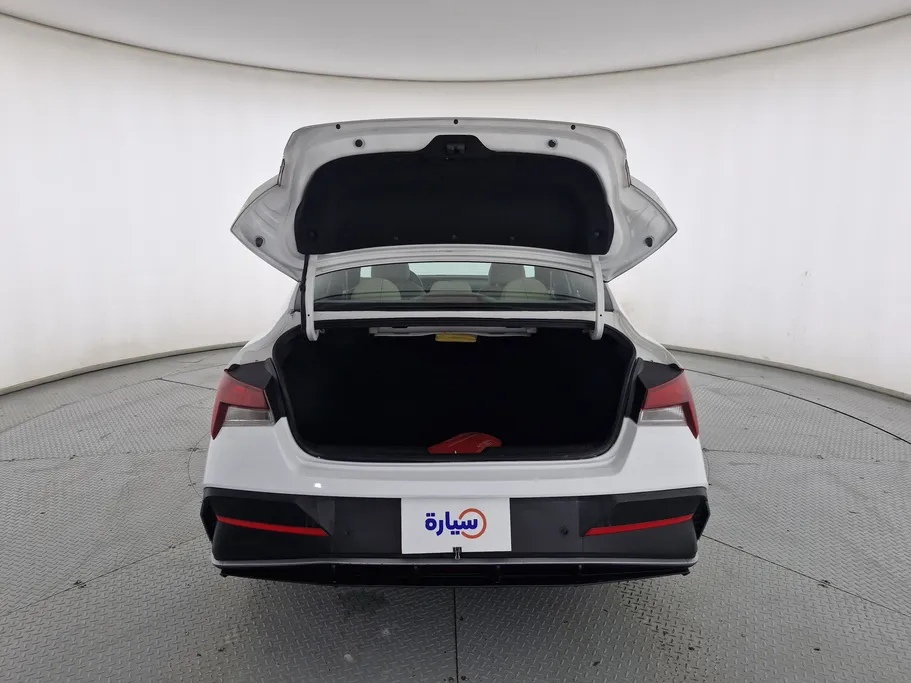 2024 Hyundai Elantra Smart 