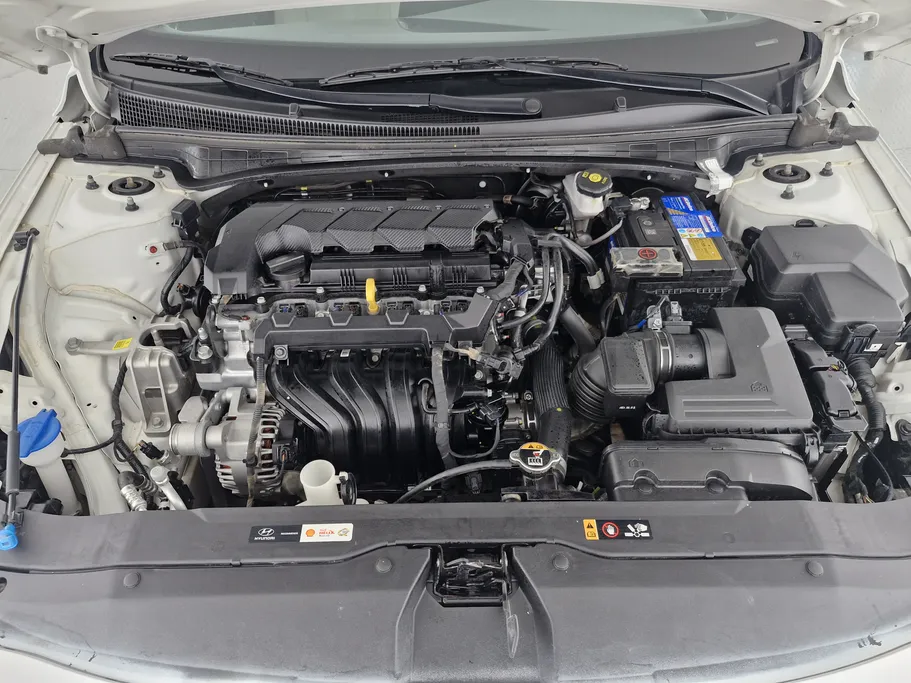 2024 Hyundai Elantra Smart 