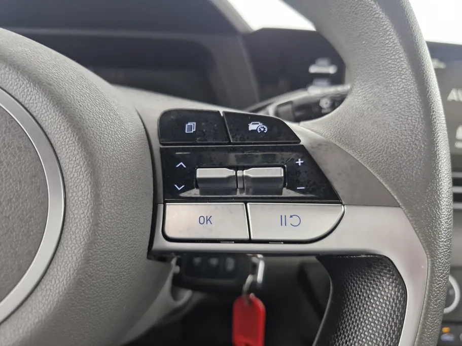 2024 Hyundai Elantra Smart 