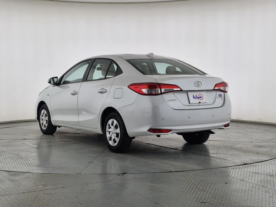 تويوتا يارس Y 2021 