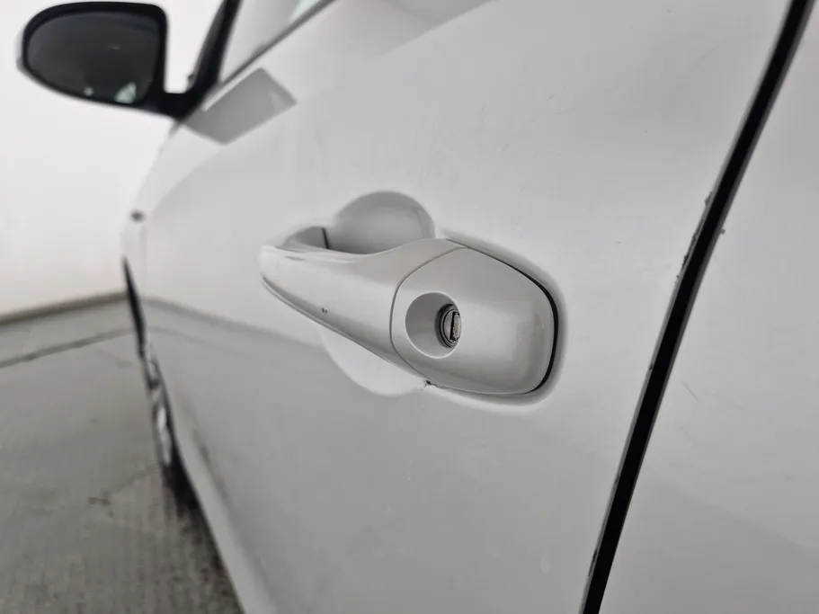 تويوتا يارس Y 2021 