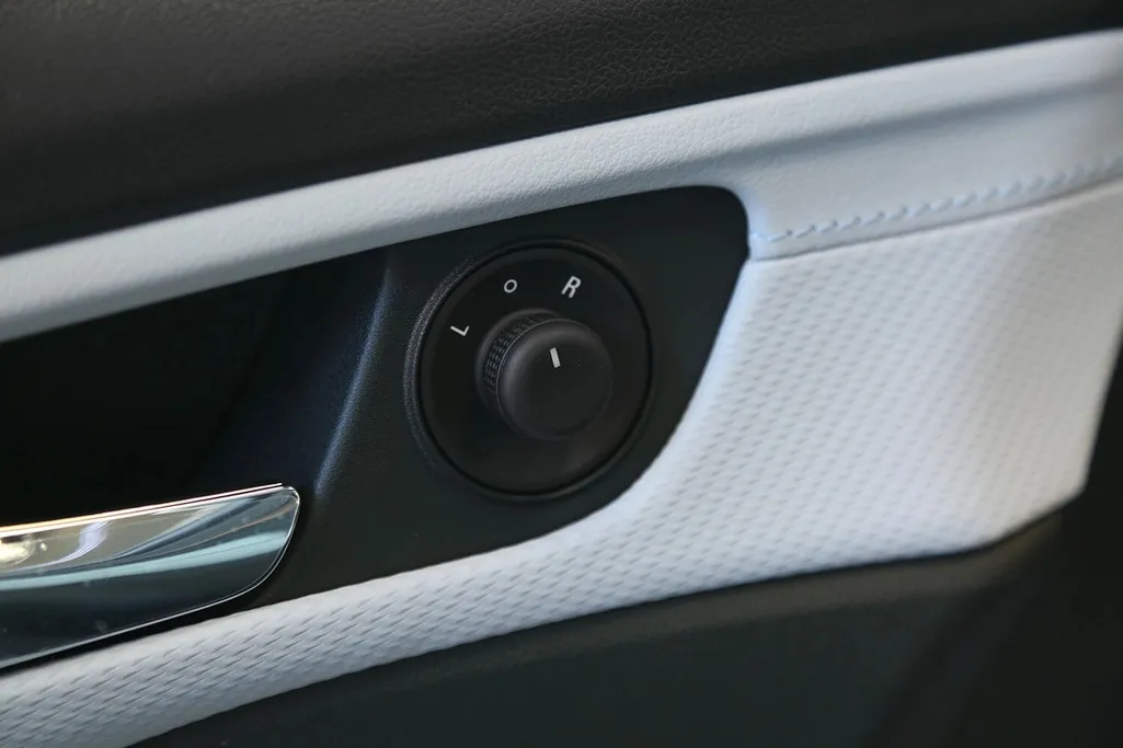 2026 Chevrolet Cruze LT 