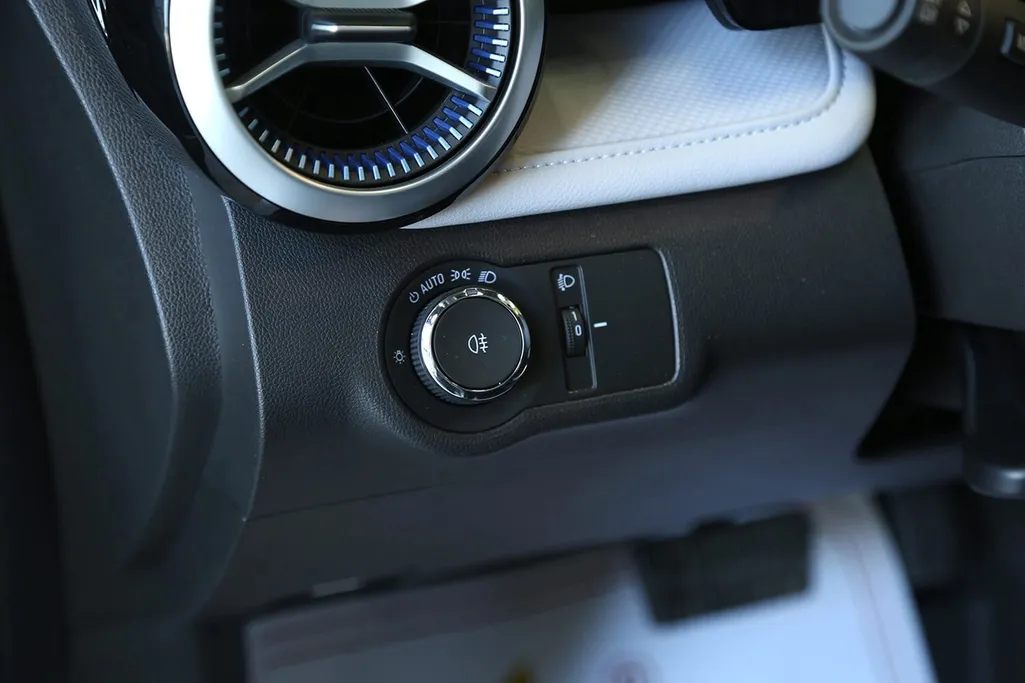 2026 Chevrolet Cruze LT 