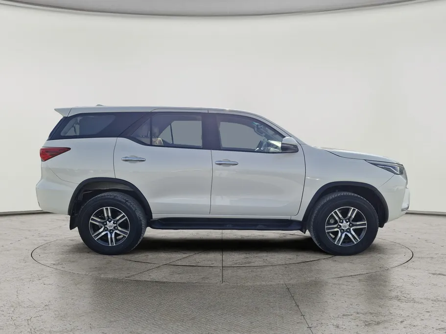 2022 Toyota Fortuner GX 