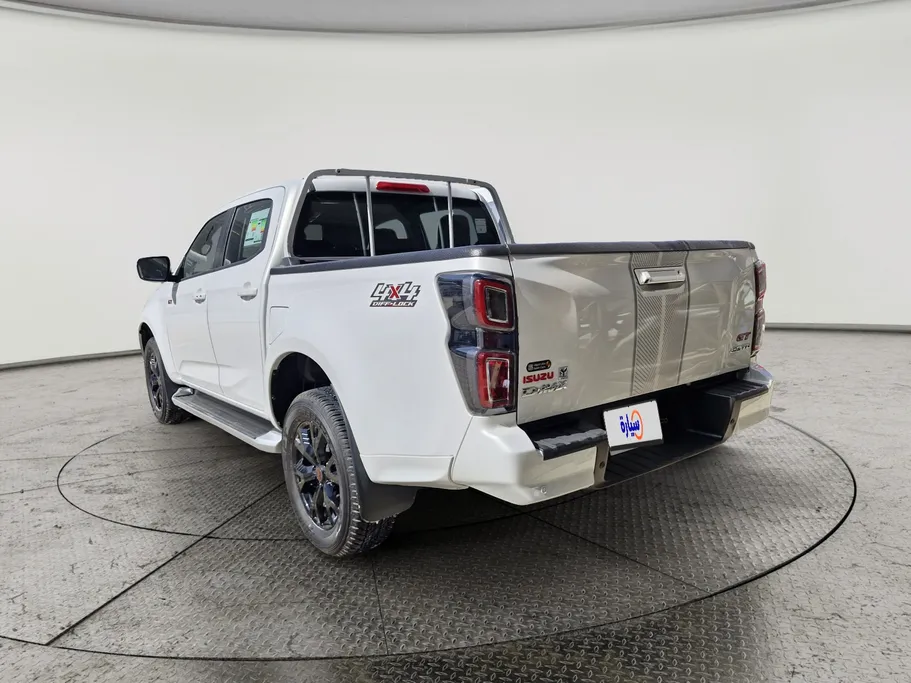 ايسوزو دي ماكس GT 2024 