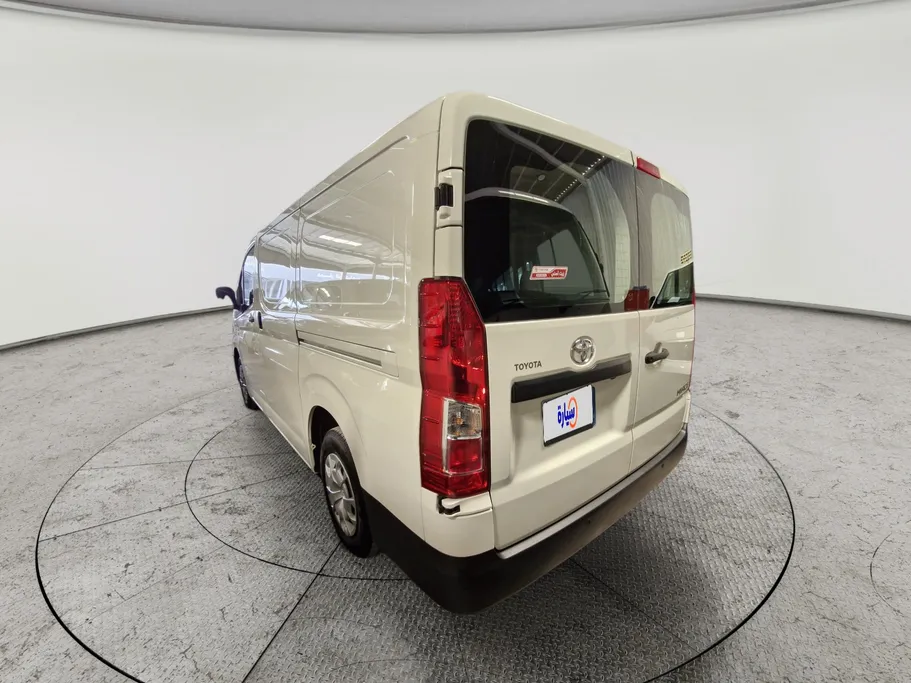 تويوتا هايس فان بضاعه 2025 