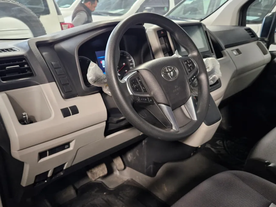 تويوتا هايس فان بضاعه 2025 