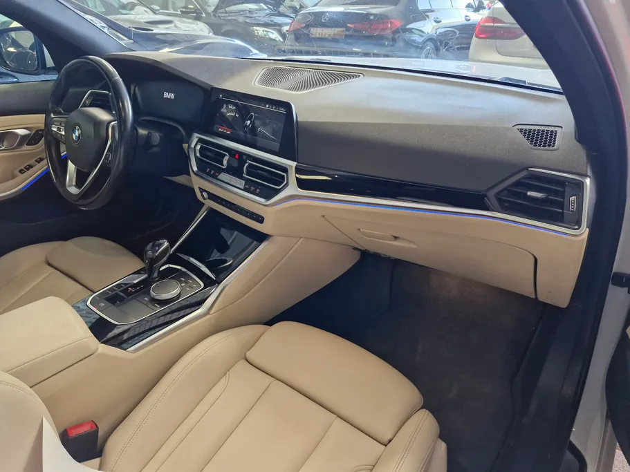 2021 BMW 3 Series 320i  